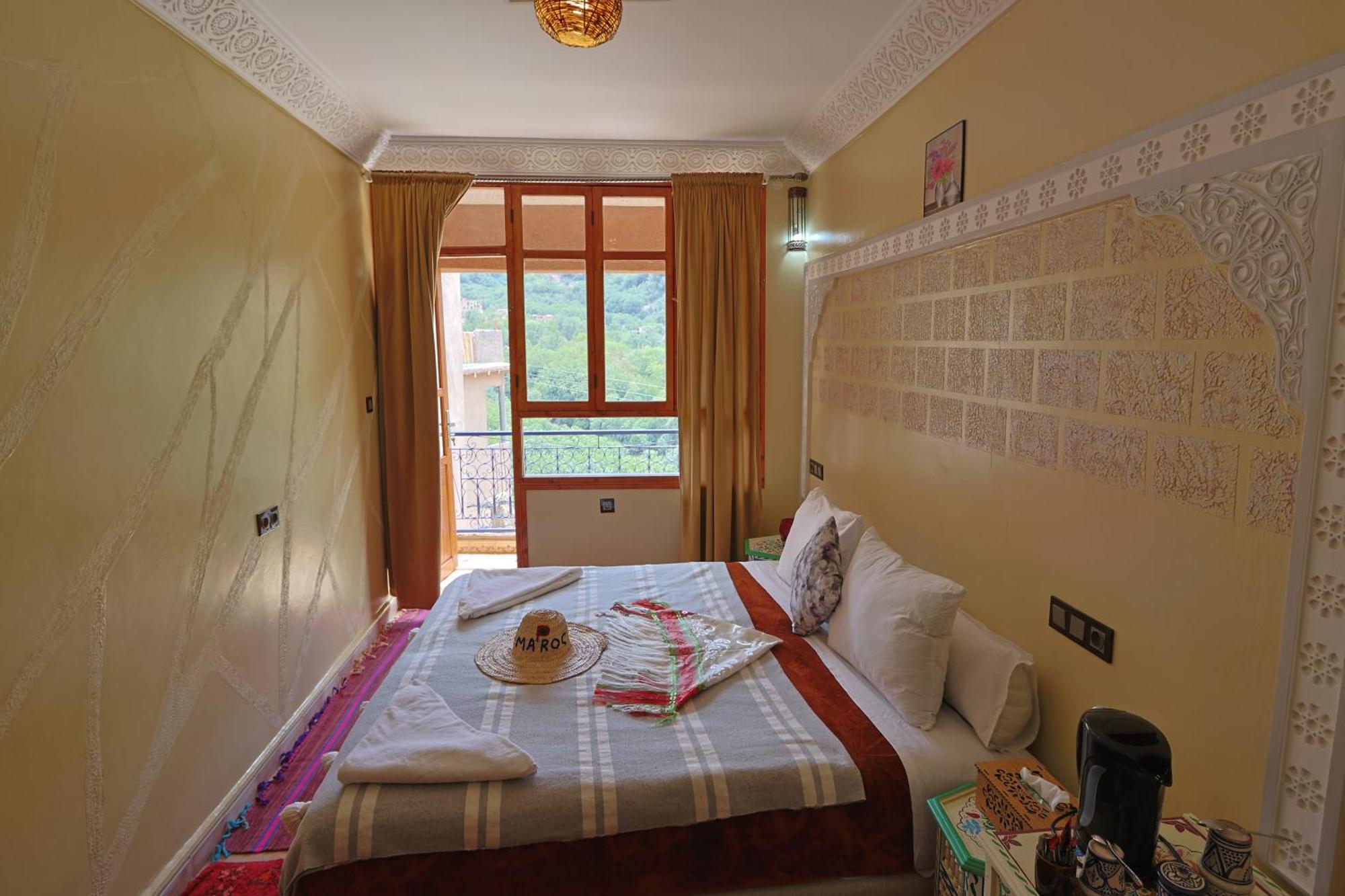 Dar Omar Guest house *